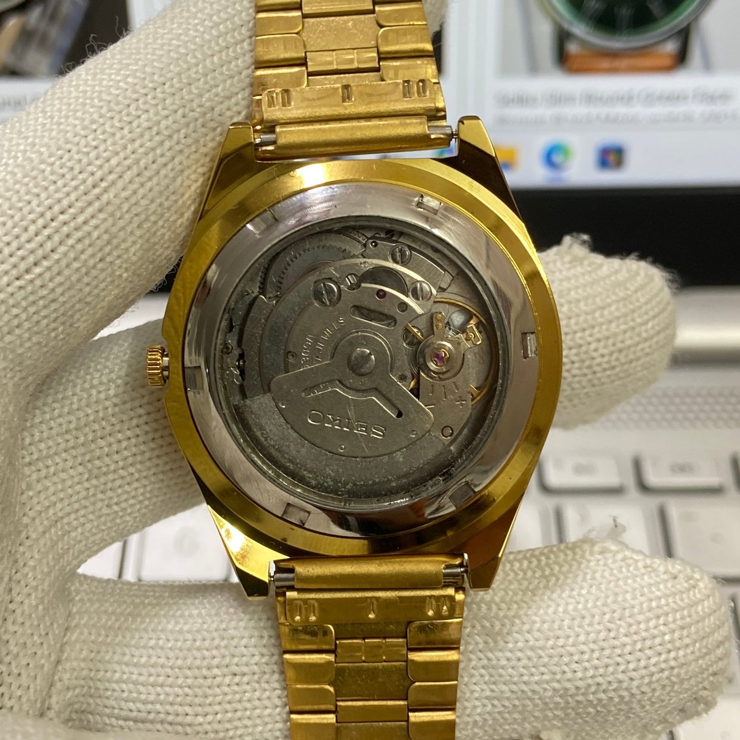 Vintage Seiko 5 Gold Plated Automatic 17 Jewels Cal. 6309 Black Face Men's Wrist Watch SC08