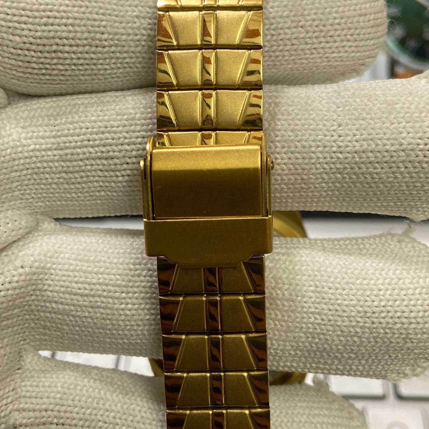 Vintage Seiko 5 Gold Plated Automatic 17 Jewels Cal. 6309 Black Face Men's Wrist Watch SC08