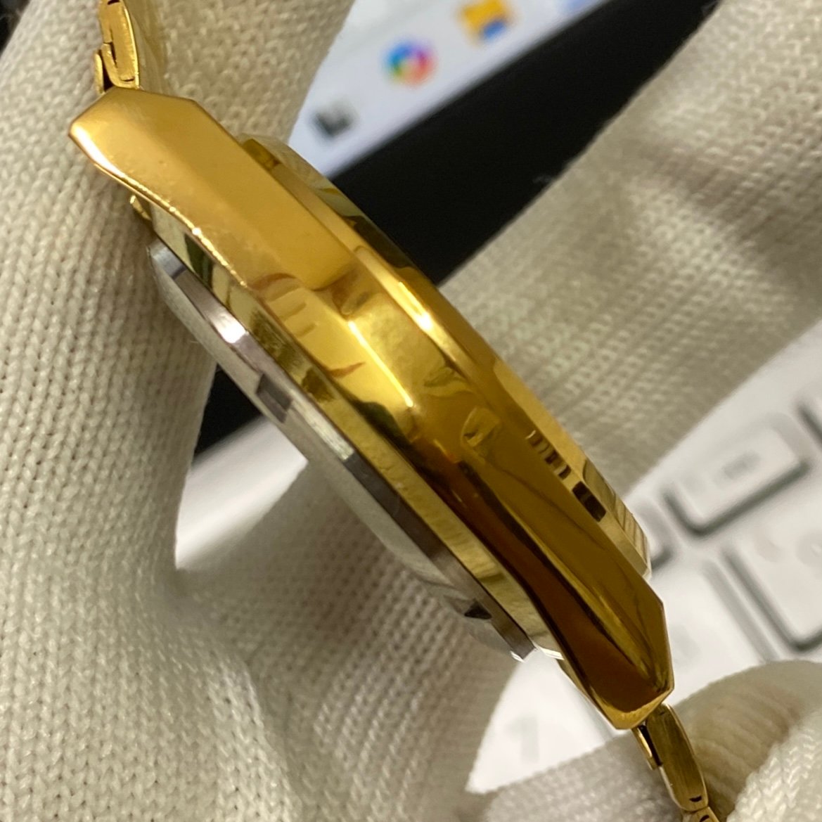 Vintage Seiko 5 Gold Plated Automatic 17 Jewels Cal. 6309 Blue Face Men's Wrist Watch SC09