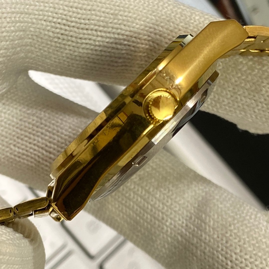 Vintage Seiko 5 Gold Plated Automatic 17 Jewels Cal. 6309 Blue Face Men's Wrist Watch SC11