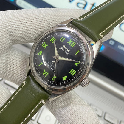 Vintage HMT Jawan Hand Winding 17 Jewels Black Face Green Band Men's Wrist Watch B13