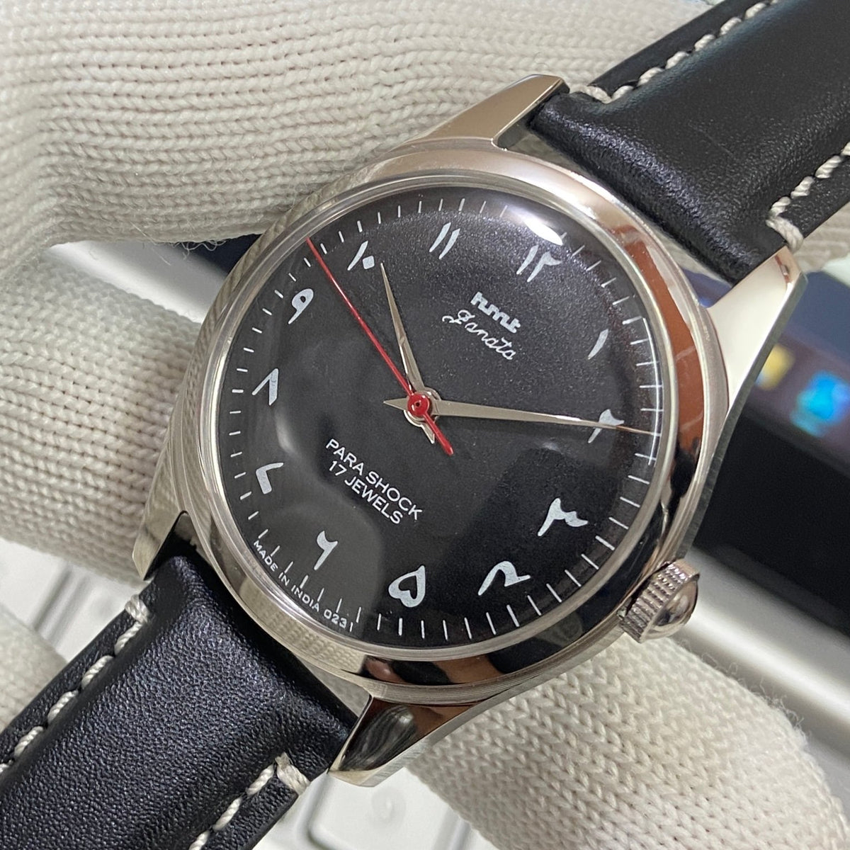 Vintage MOD HMT Janata  Urdu Hand Winding 17 Jewels Black Face Black Band Men's Wrist Watch B37