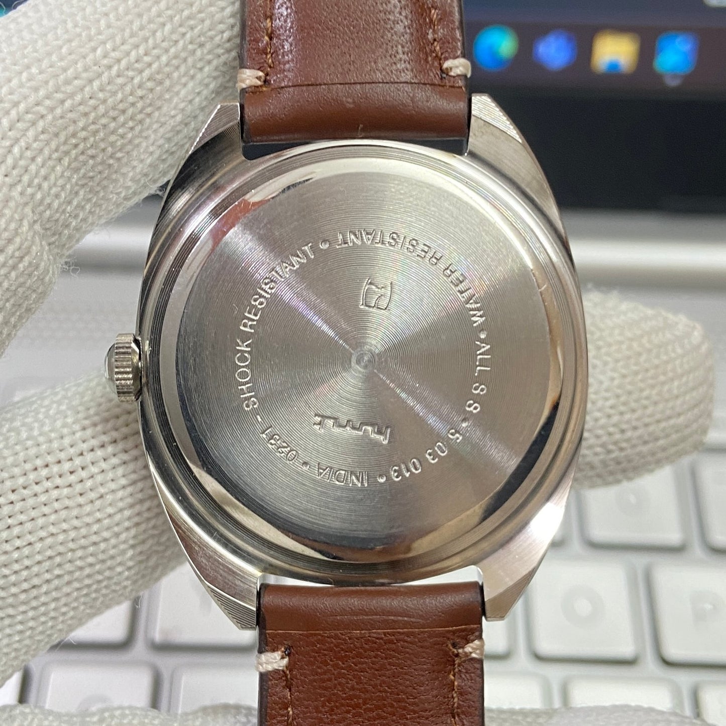 Vintage HMT Kohinoor Hand Winding 17 Jewels Face Brown Band Men's Wrist Watch B47