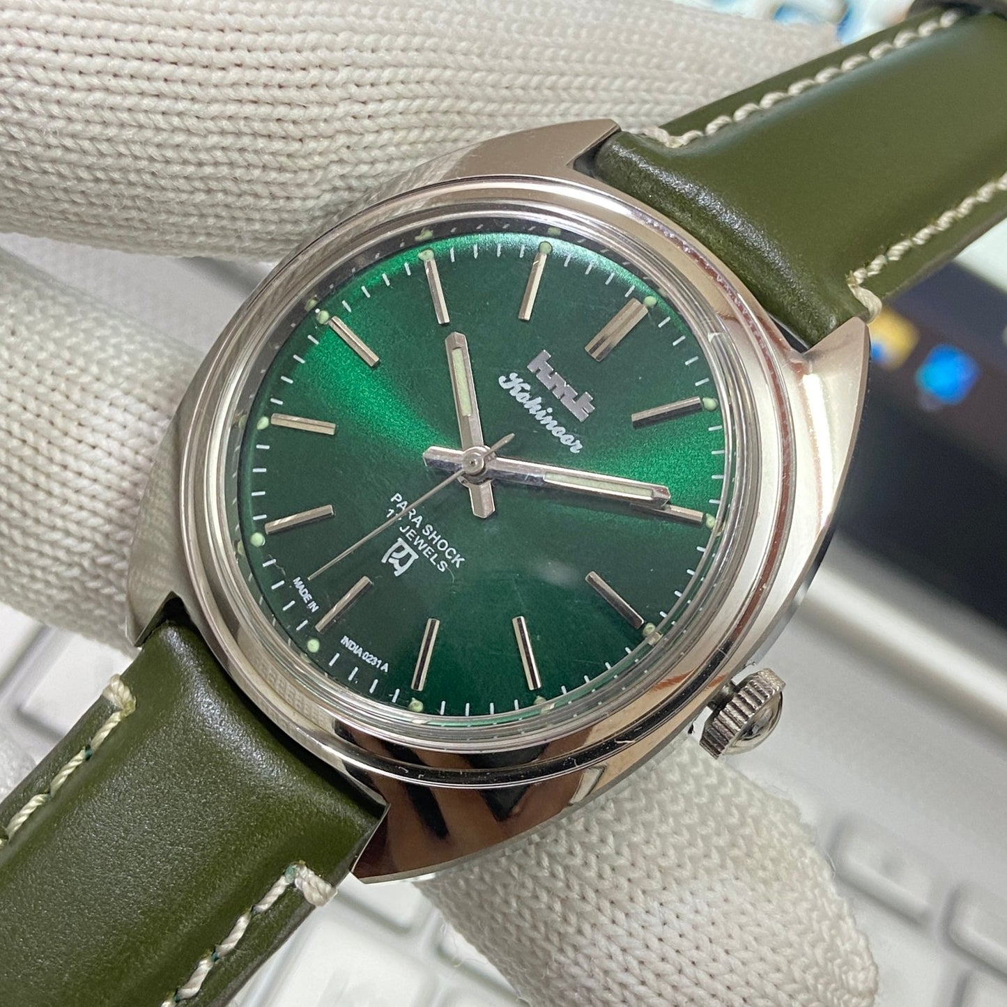 Vintage HMT Kohinoor Hand Winding 17 Jewels Green Face Green Band Men's Wrist Watch B50
