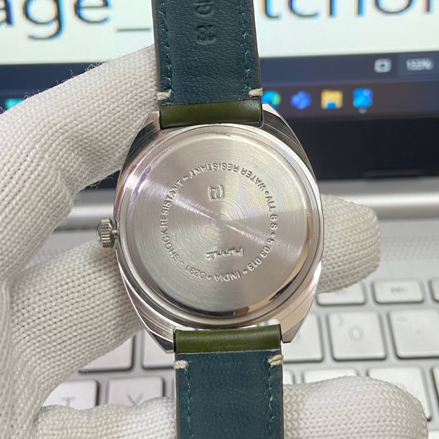 Vintage HMT Kohinoor Hand Winding 17 Jewels Green Face Green Band Men's Wrist Watch B50