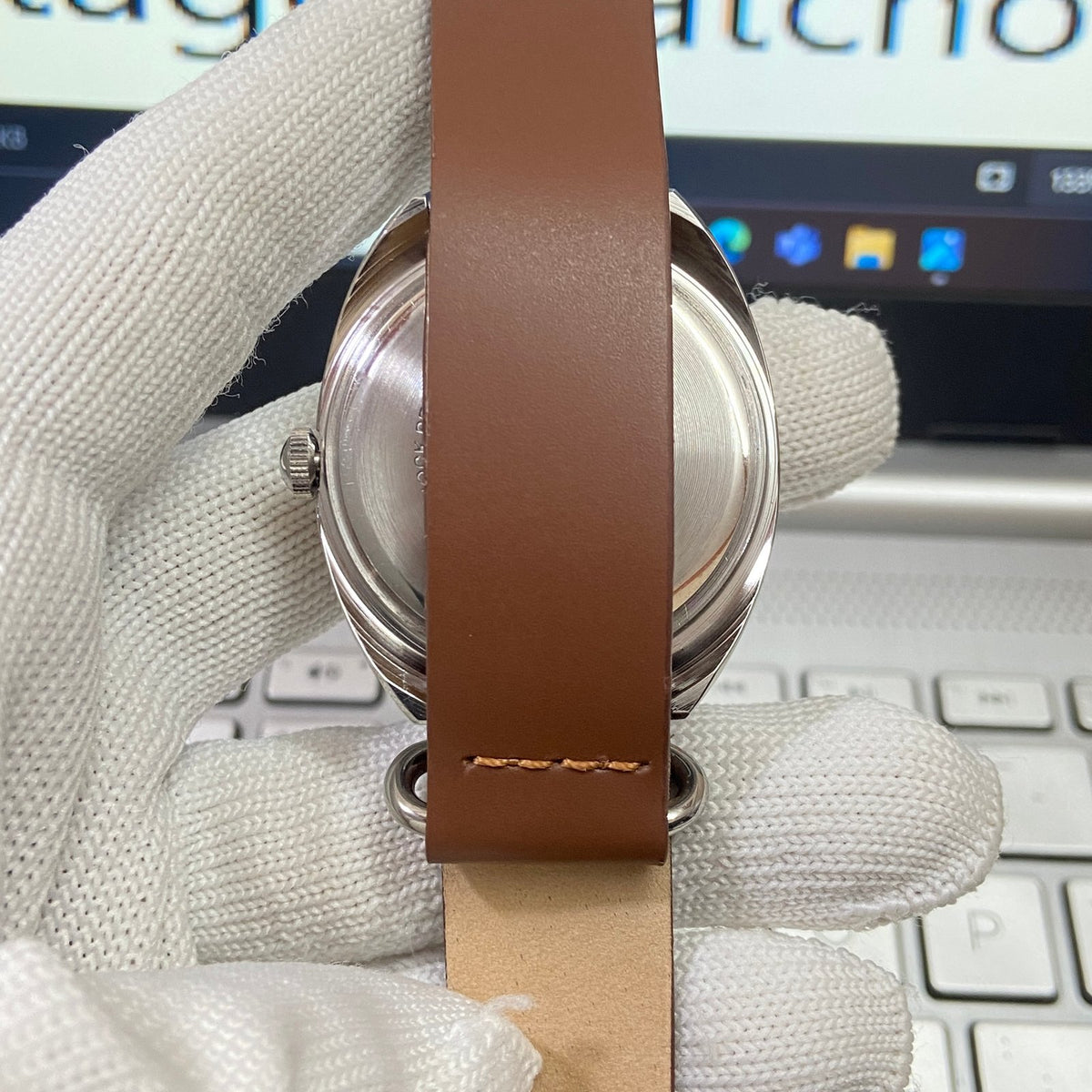 Vintage MOD HMT Kohinoor Hand Winding 17 Jewels Orange Face Brown Nato Band Men's Wrist Watch B057