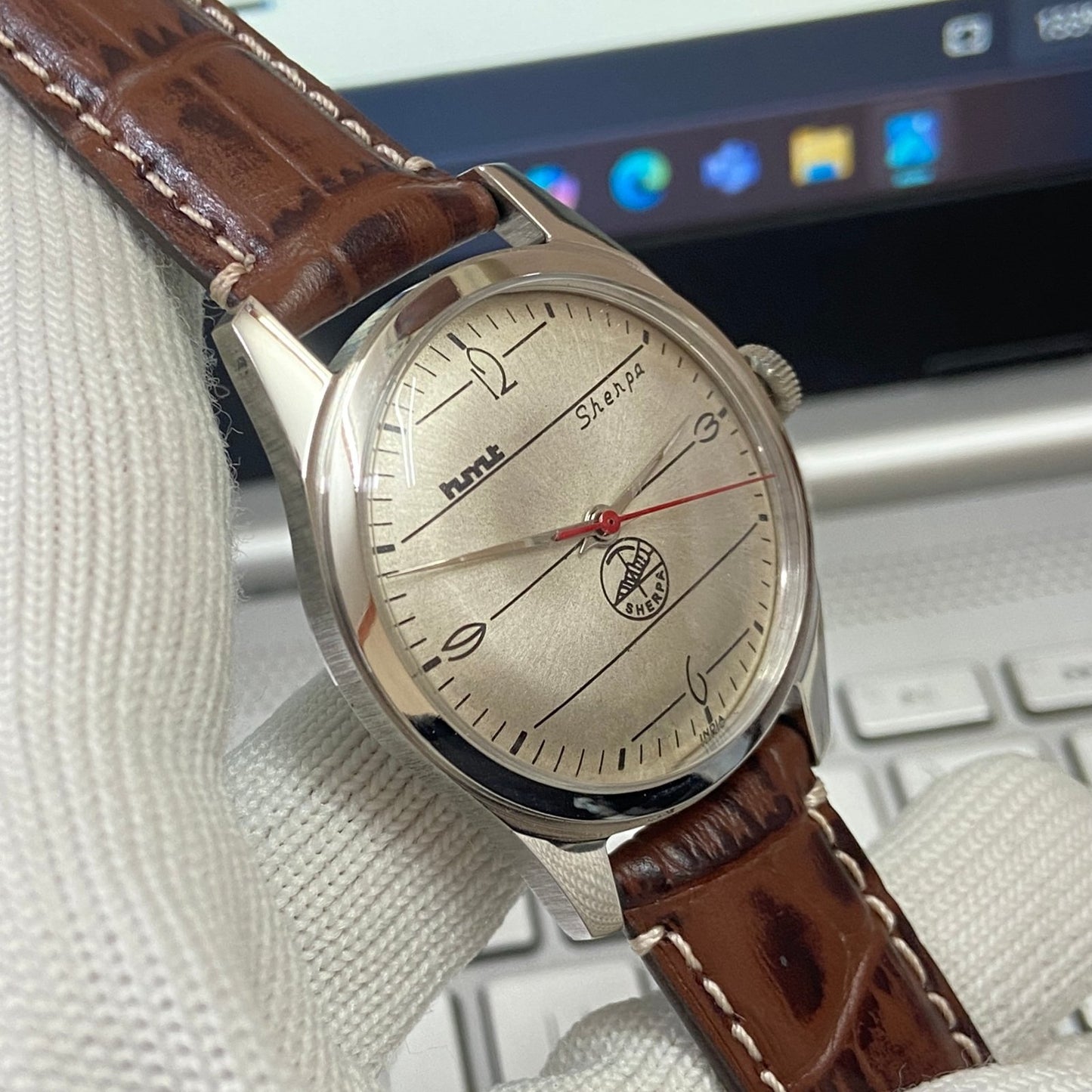 Vintage HMT Sherpa Hand Winding 17 Jewels Silver Face Brown Band Men's Wrist Watch B62