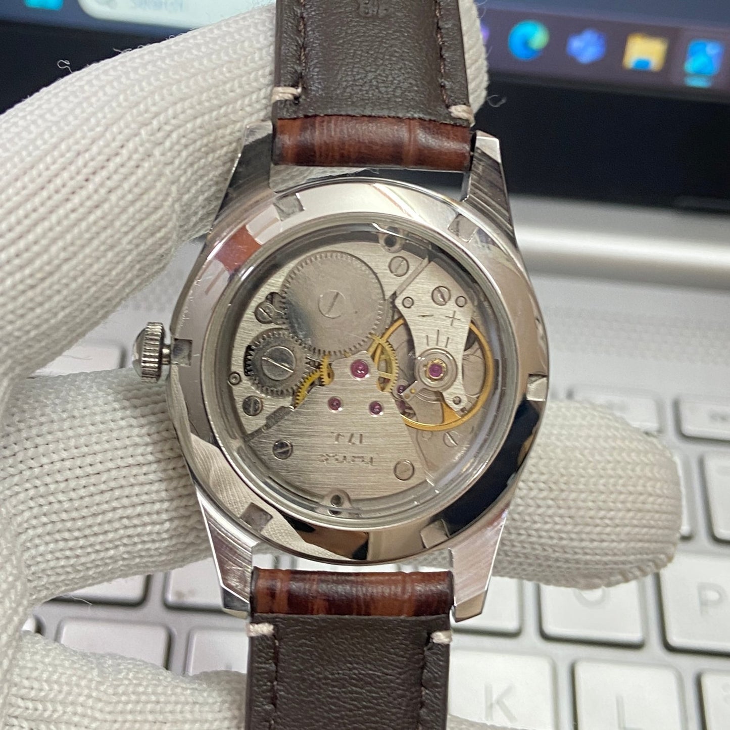 Vintage HMT Sherpa Hand Winding 17 Jewels Silver Face Brown Band Men's Wrist Watch B62