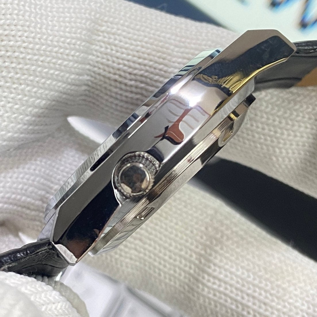 Vintage MOD Seiko 5 Automatic 17 Jewels Cal. 6309 Black Face Black Band B77