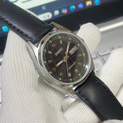 Vintage Seiko 5 Automatic 17 Jewels Cal. 6309 Black Face Black Band B78