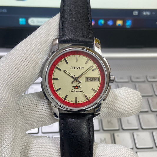 Vintage Citizen Automatic 21 Jewels Off White Face Black Band B84