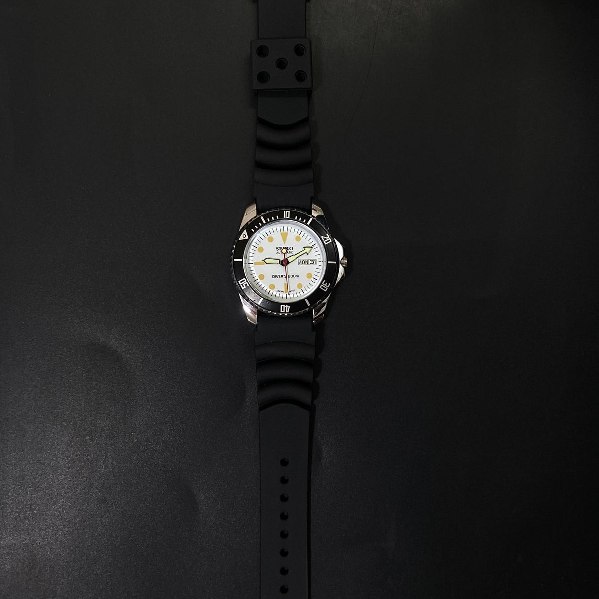 Vintage MOD Seiko Diver Automatic Cal. 6309 17 Jewels White Face Black Silicone Strap Rotating Bezel Men's Wrist Watch C02