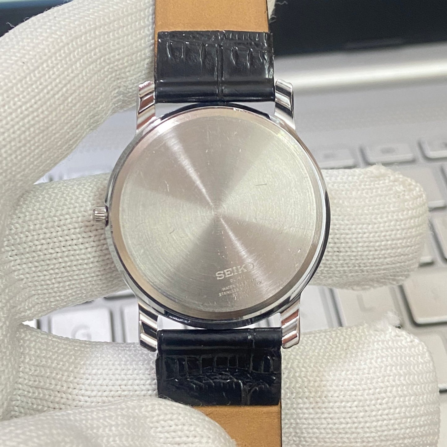 Vintage Seiko Slim Quartz Blue Face Black Croco Band Men's Wrist Watch C11