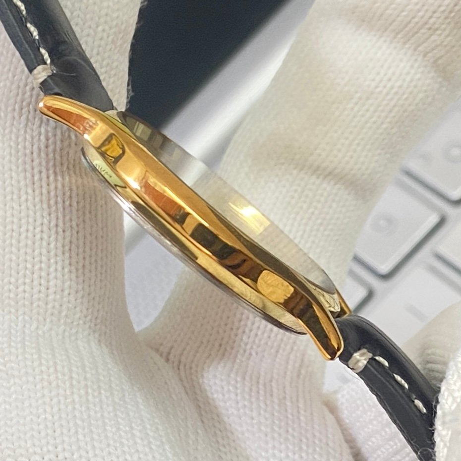 Vintage Seiko Slim Quartz Golden Face Black Band Men's Wrist Watch C14