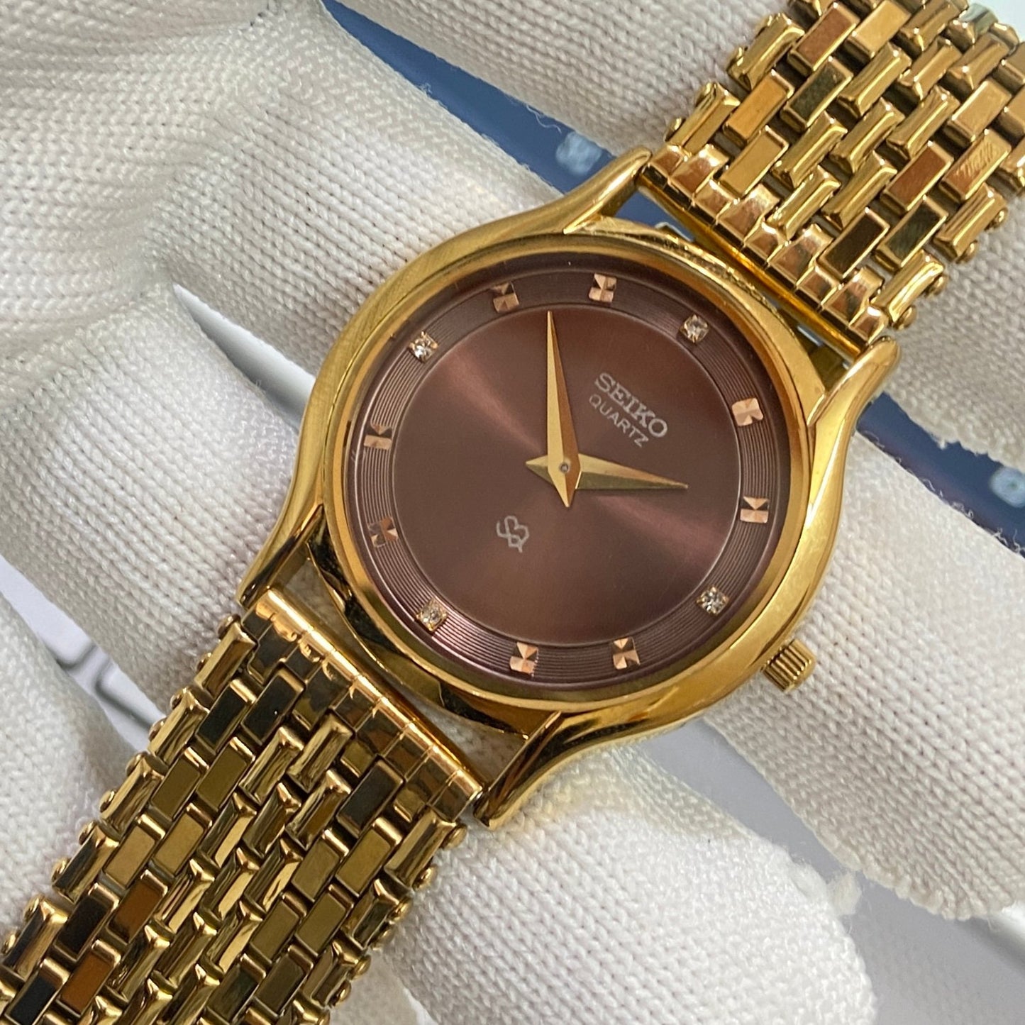 Vintage Seiko Slim Quartz Brown Face Golden Looser Chain Not Adjustable Men's Wrist Watch C18