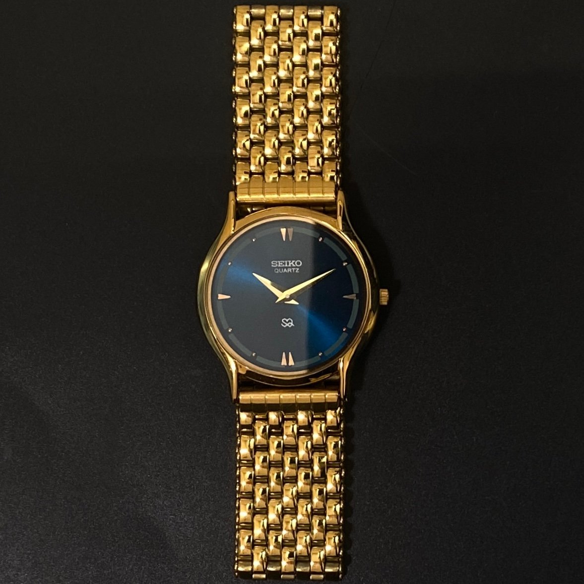 Vintage Seiko Slim Quartz Blue Face Golden Looser Chain Not Adjustable Men's Wrist Watch C19