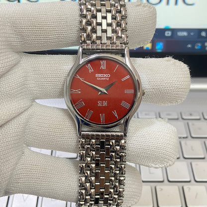 Vintage Seiko Slim Quartz Red Face Silver Looser Chain Not Adjustable Men's Wrist Watch C25