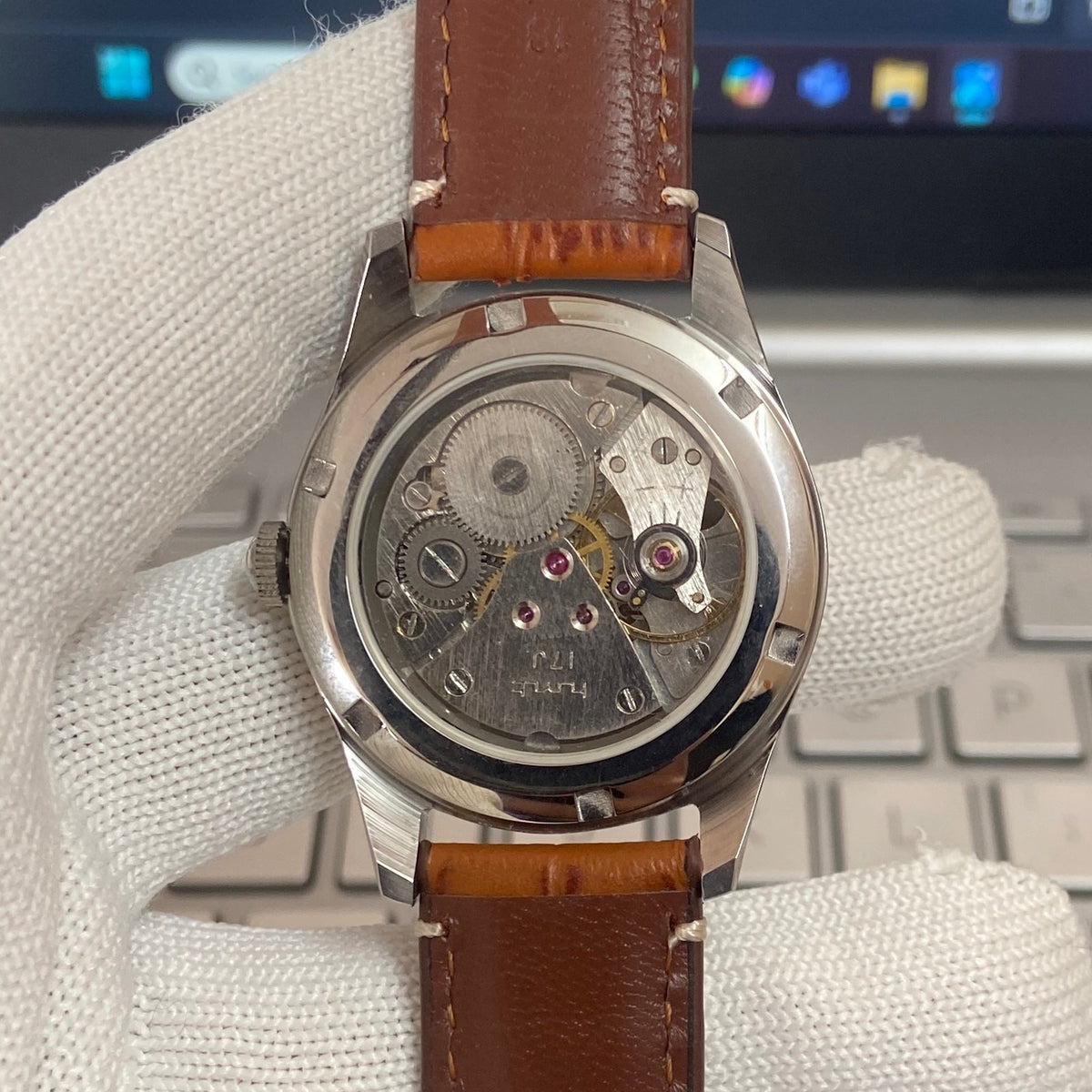 Vintage MOD HMT Janata Devanagari Hand Winding 17 Jewels Mustard Face Brown Band Men's Wrist Watch C30