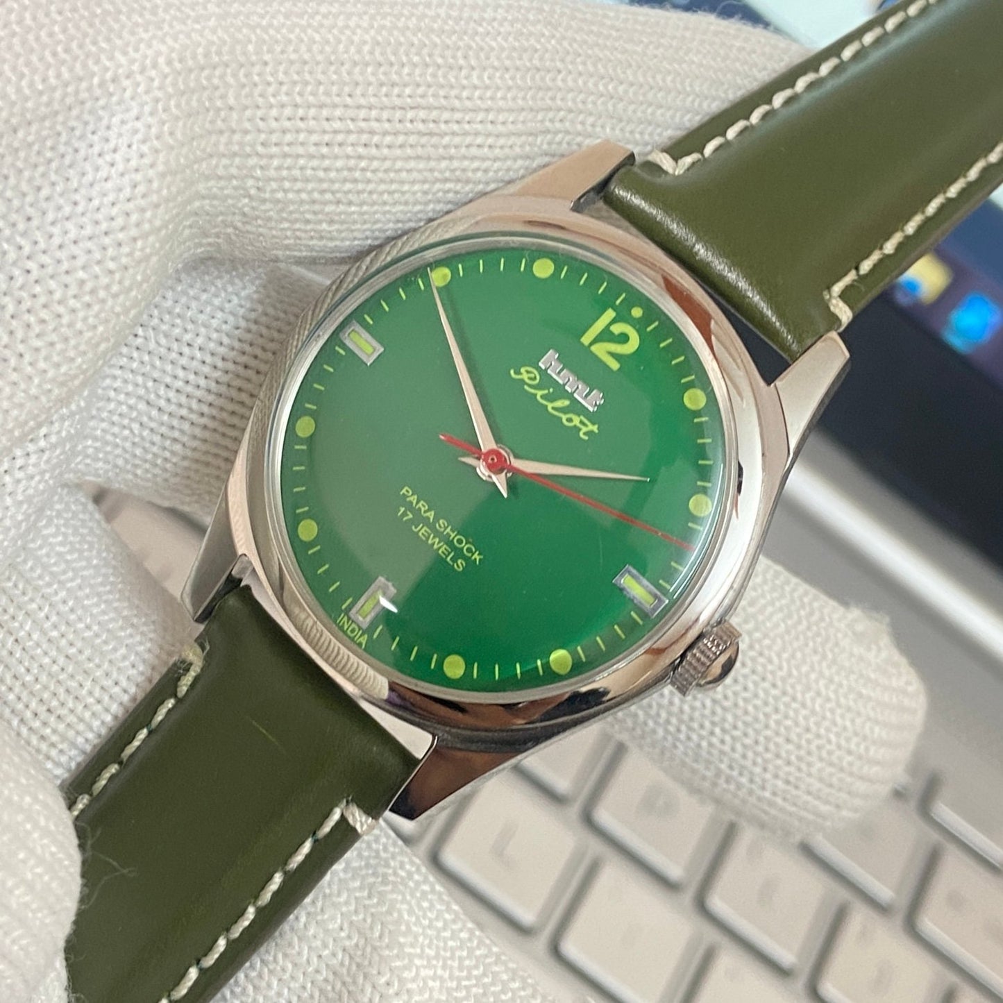 Vintage HMT Pilot Hand Winding 17 Jewels Green Face Green Band Men's Wrist Watch C42
