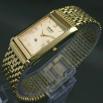 Seiko Slim Rectangular Quartz Golden Face Looser Chain Not Adjustable Men's Wrist Watch C62