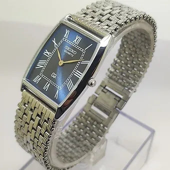 Seiko Slim Barrel Quartz Blue Face Looser Chain Not Adjustable Men's Wrist Watch C90
