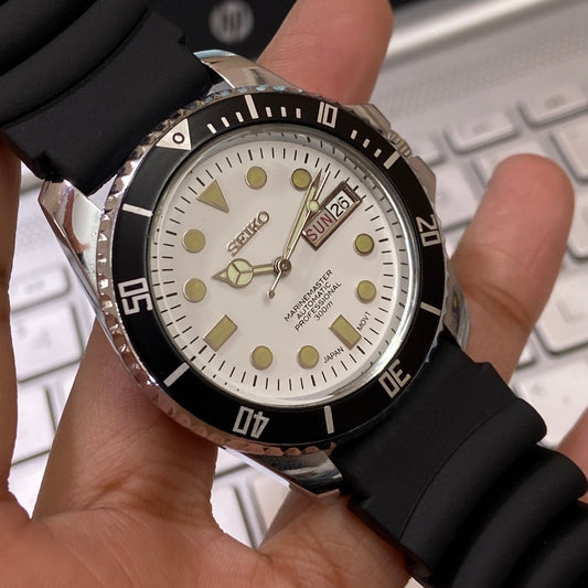 Vintage Seiko Marine Master Automatic White Face Cal. 6309 Black Rotating Bezel Black Silicone Strap Men's Wrist Watch C96