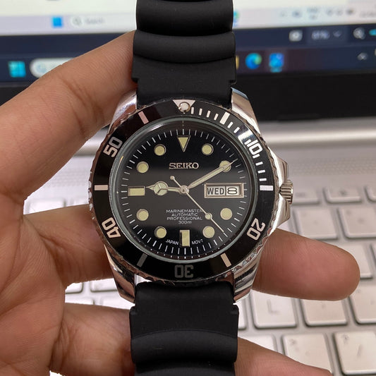 Vintage Seiko Marine Master Automatic Black Face Cal. 6309 Black Rotating Bezel Black Silicone Strap Men's Wrist Watch D01