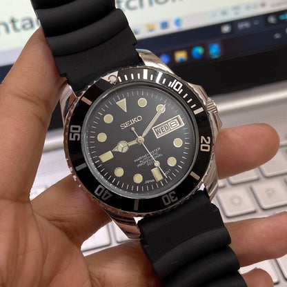 Vintage Seiko Marine Master Automatic Black Face Cal. 6309 Black Rotating Bezel Black Silicone Strap Men's Wrist Watch D01