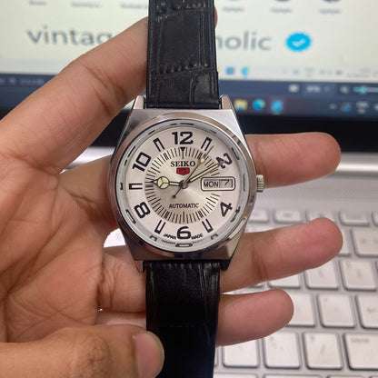 Vintage Seiko 5 Automatic 17Jewels Cal. 6309 Silver Face Black Band Men's Wrist Watch D02