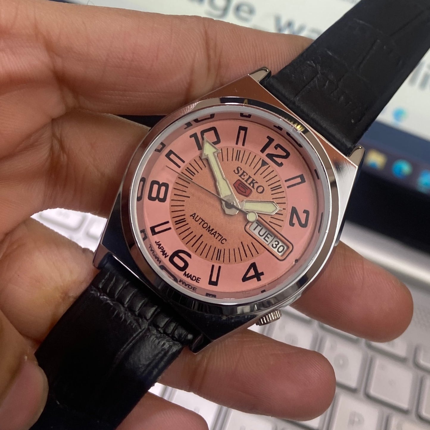 Vintage Seiko 5 Automatic 17Jewels Cal. 6309 Copper Face Black Band Men's Wrist Watch D04