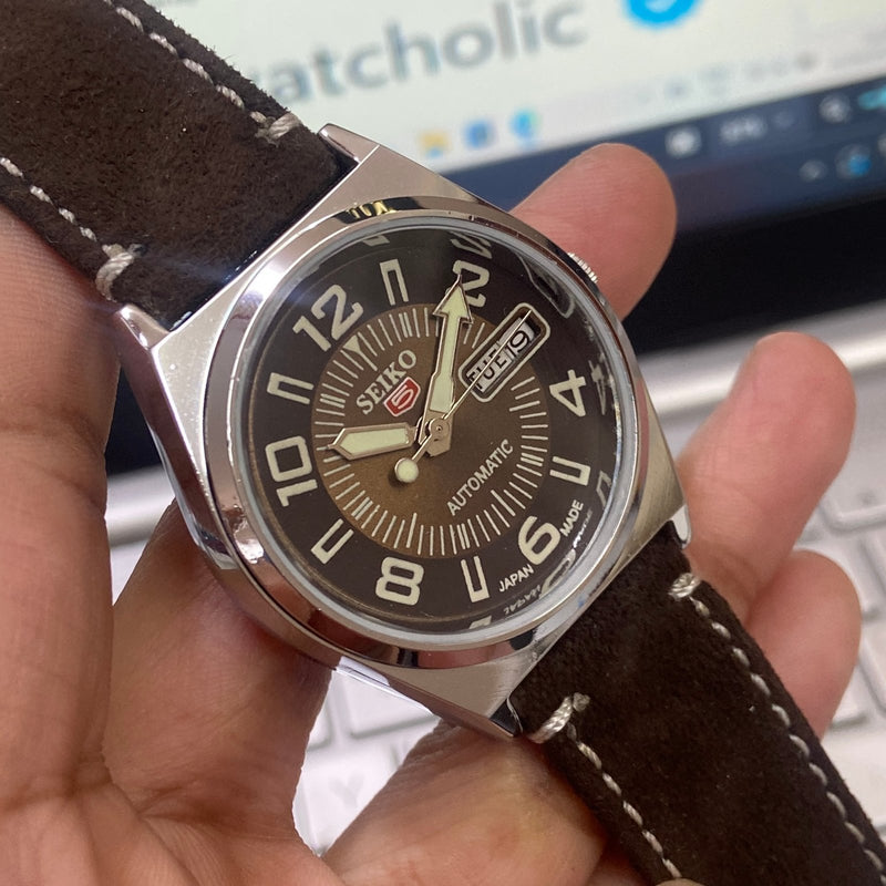Vintage Mod Seiko 5 Automatic 17 Jewels Cal. 6309 Brown Face Brown Suede Band Day-Date Men's Wrist Watch D24