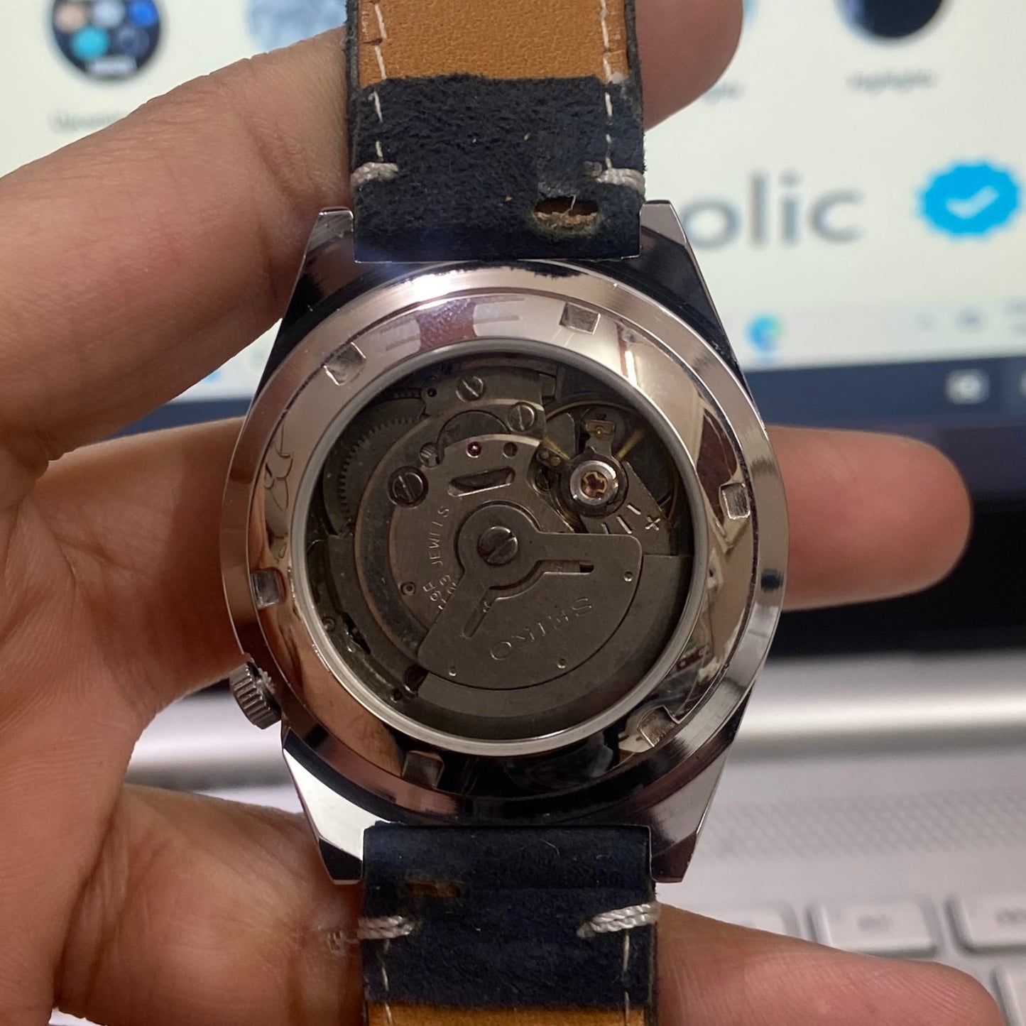 Vintage Mod Seiko 5 Automatic 23 Jewels Cal. 6349 Blue Face Blue Suede Band Day-Date Men's Wrist Watch D25