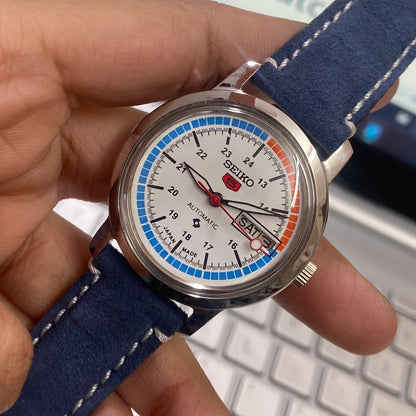 Vintage Mod Seiko 5 Automatic 17 Jewels Cal. 6309 White Face Blue Suede Band Day-Date Men's Wrist Watch D29