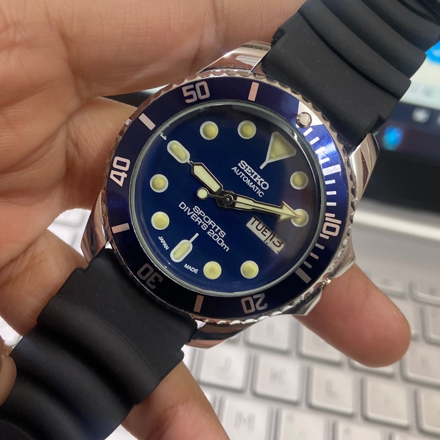 Vintage Seiko Diver Automatic Cal. 6309 17 Jewels Blue Face Black Silicone Strap Rotating Bezel Men's Wrist Watch D34
