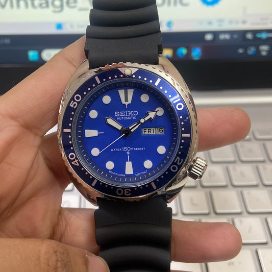 Vintage Seiko Turtle Automatic Blue Face Cal. 6309 Black Silicone Strap Day-Date Men's Wrist Watch D37