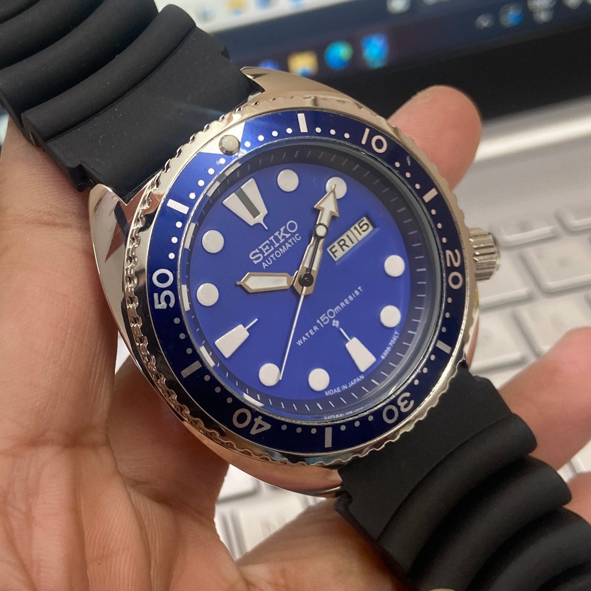 Vintage MOD Seiko Turtle Automatic Blue Face Cal. 6309 Black Silicone Strap Day-Date Men's Wrist Watch D37