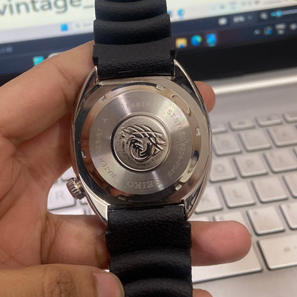Vintage Seiko Turtle Automatic Orange Face Cal. 6309 Rotating Bezel Black Silicone Strap Day-Date Men's Wrist Watch D40