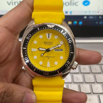 Vintage Seiko Turtle Yellow Face Cal. 6309 Rotating Bezel Yellow Silicone Strap Day-Date Men's Wrist Watch D41
