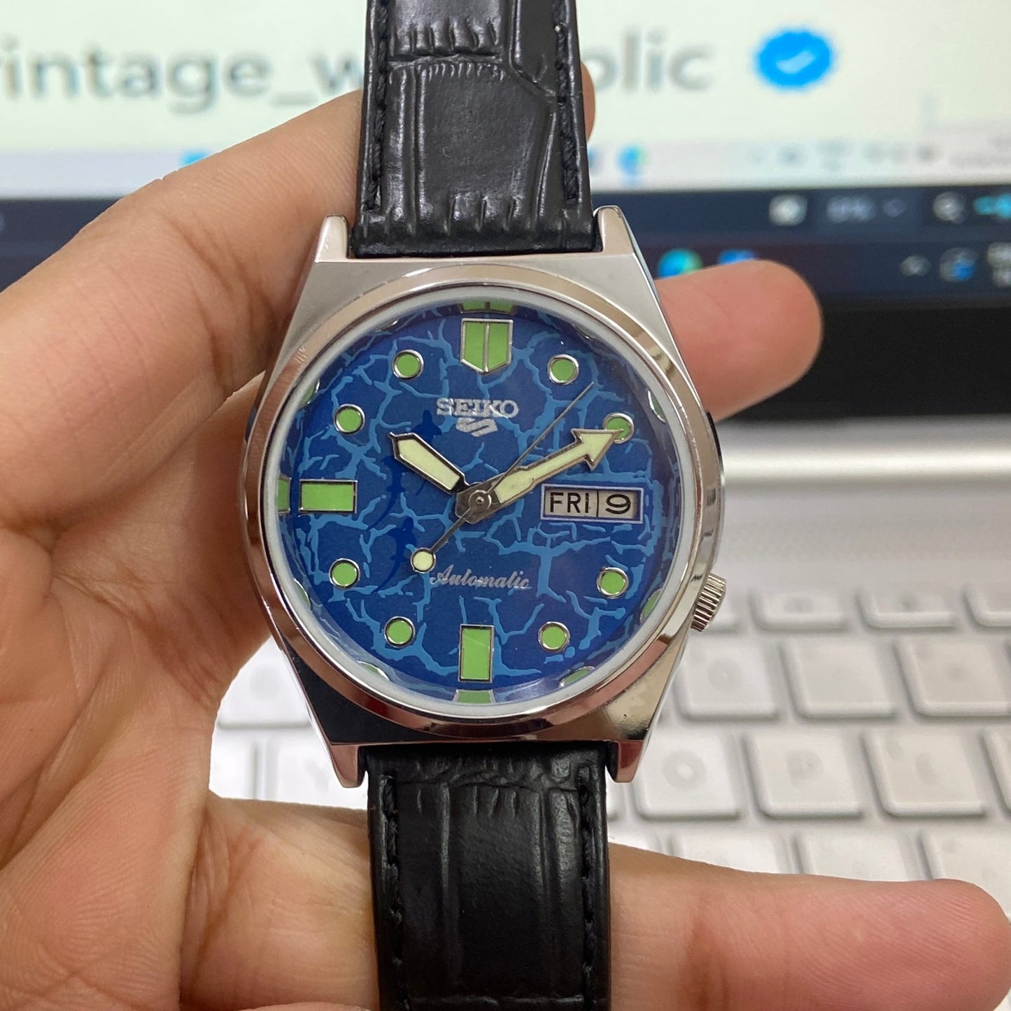 Vintage Seiko 5 Automatic 17 Jewels Cal. 6309 Blue Face Black Band Day-Date Men's Wrist Watch D43