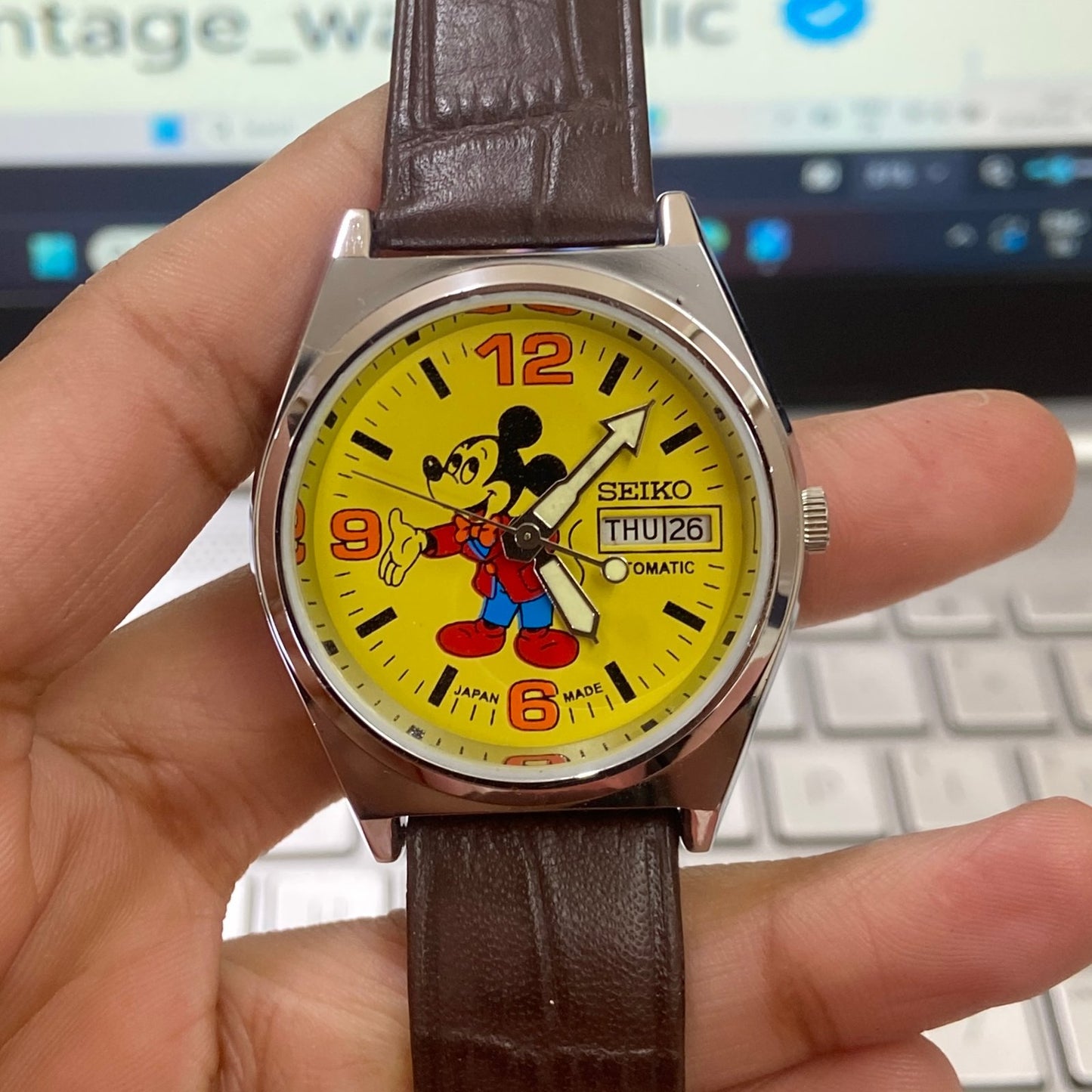 Vintage Seiko 5 Automatic 21 Jewels Cal. 6319 Yellow Face Brown Band Day-Date Men's Wrist Watch D49