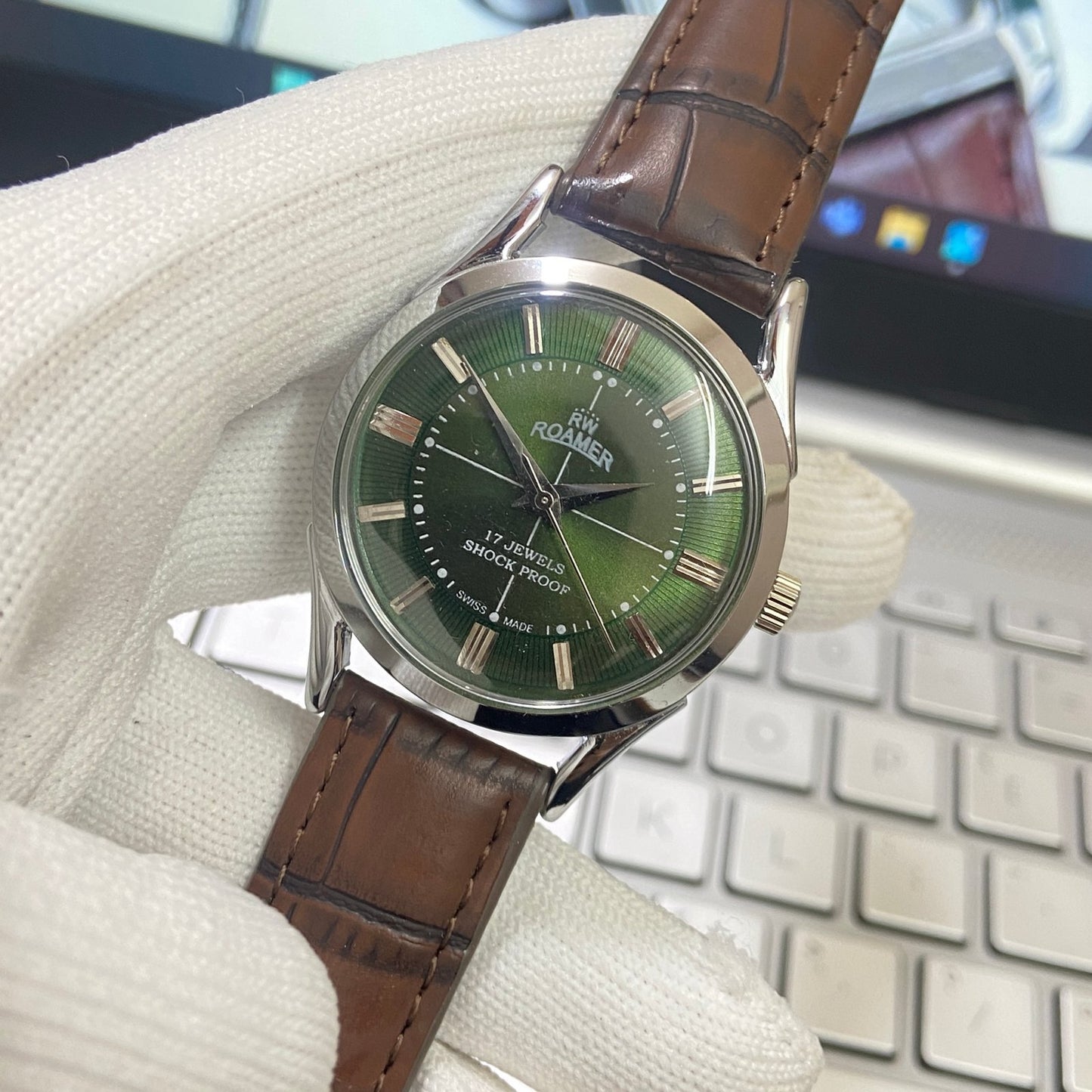 Vintage Roamer Green Face Silver Case Mechanical Hand Winding 17 jewels Brown Leather Strap Men's Wrist Watch D51