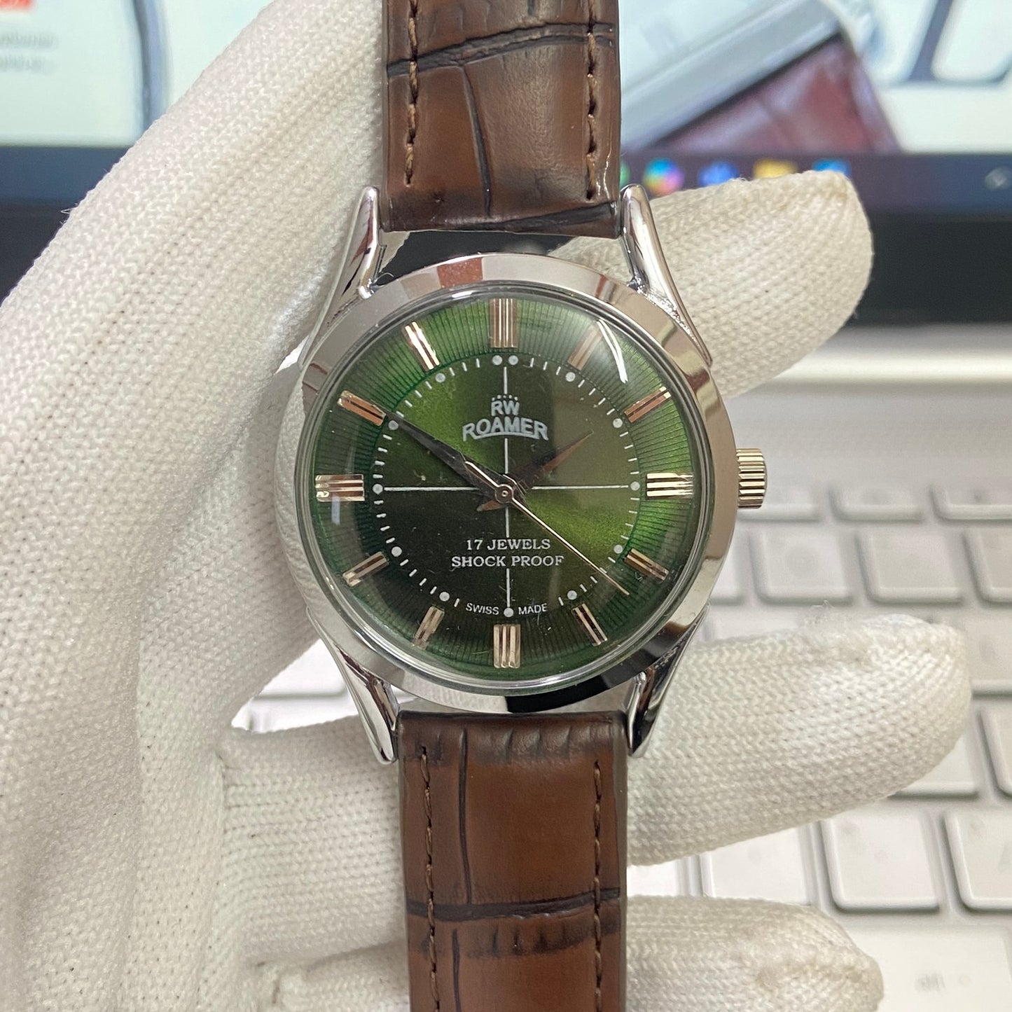 Vintage Roamer Green Face Silver Case Mechanical Hand Winding 17 jewels Brown Leather Strap Men's Wrist Watch D51