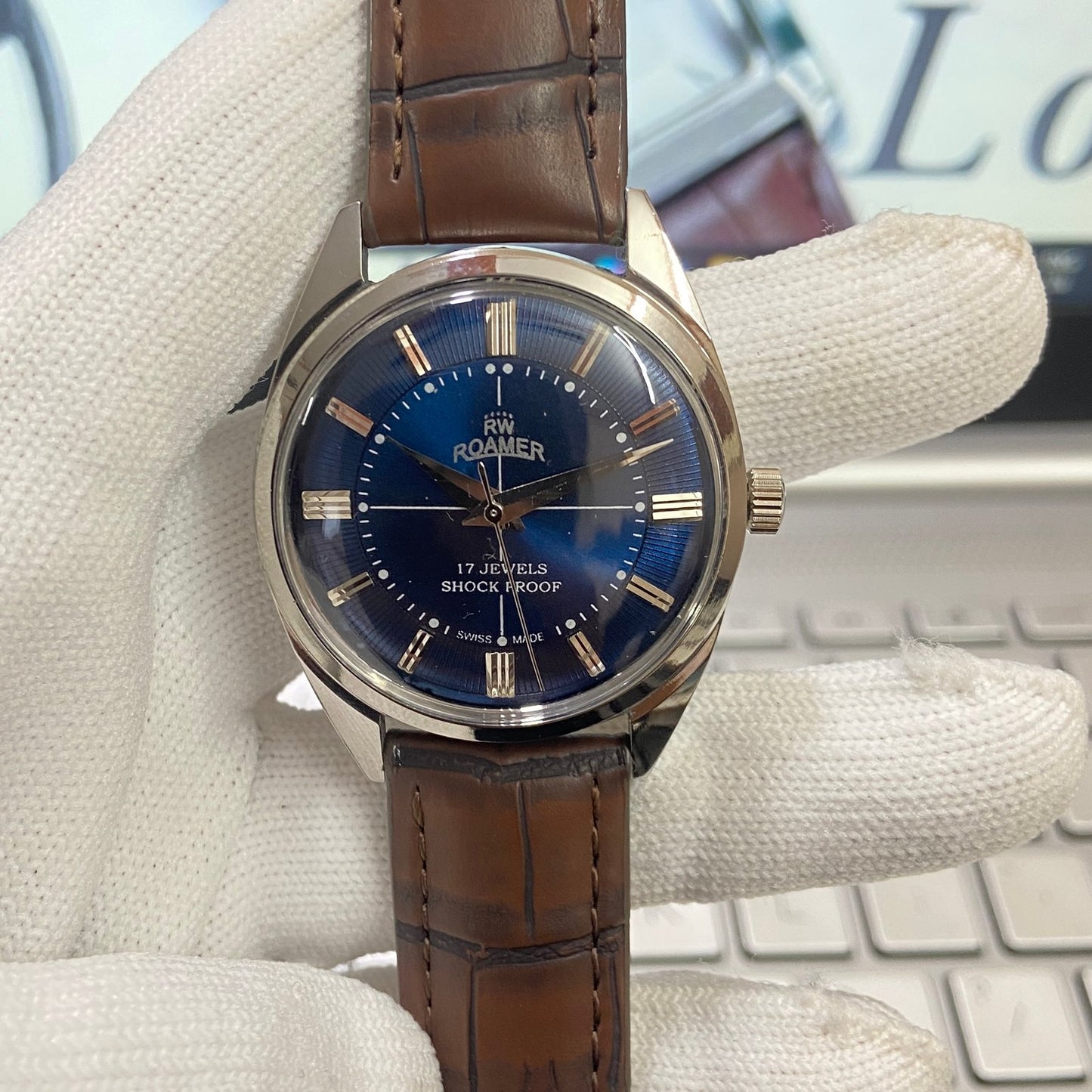 Vintage Roamer Blue Face Silver Case Mechanical Hand Winding 17 jewels Brown Leather Strap Men's Wrist Watch D52