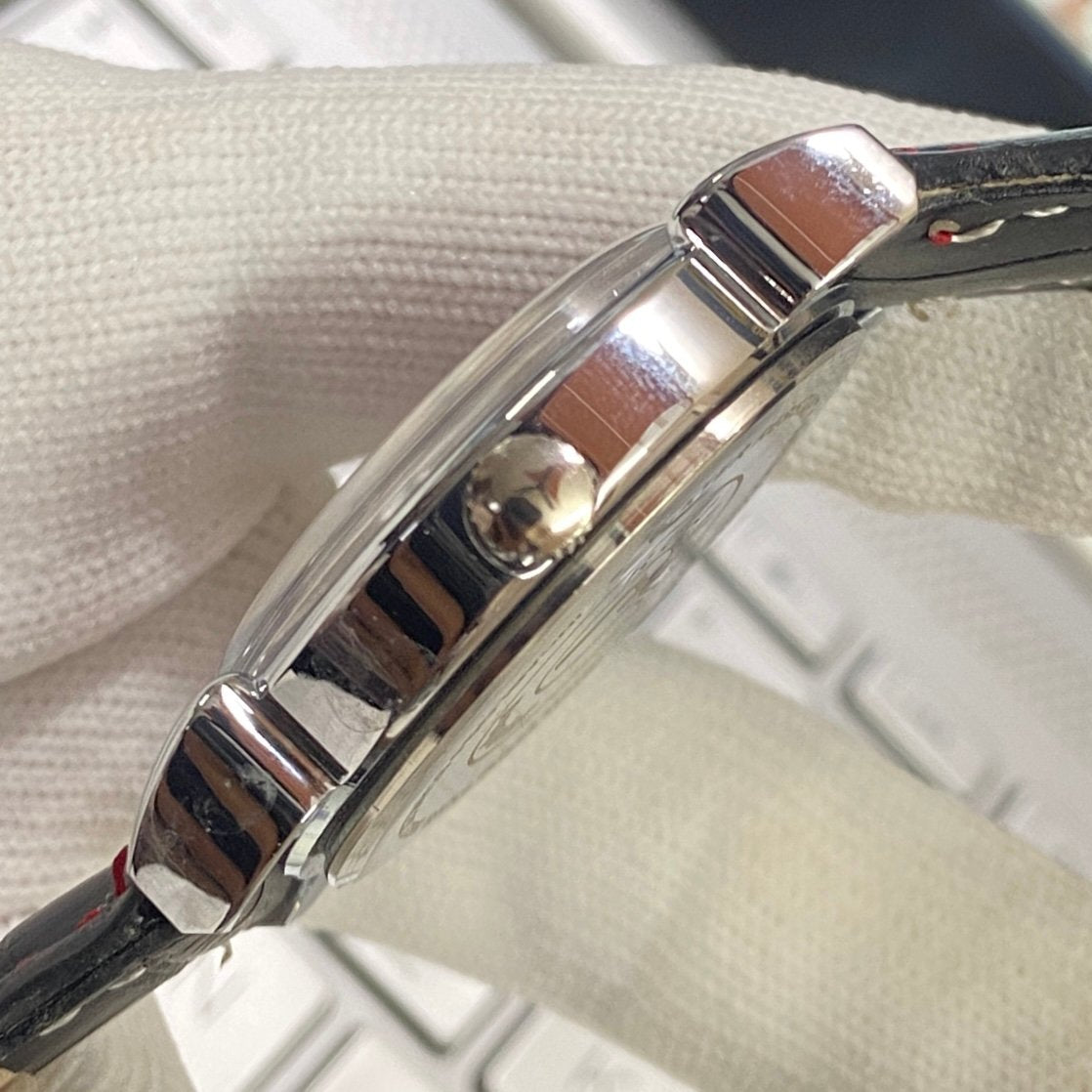 Vintage Roamer Red Face Silver Case Mechanical Hand Winding 17 jewels Black Leather Strap Men's Wrist Watch D55