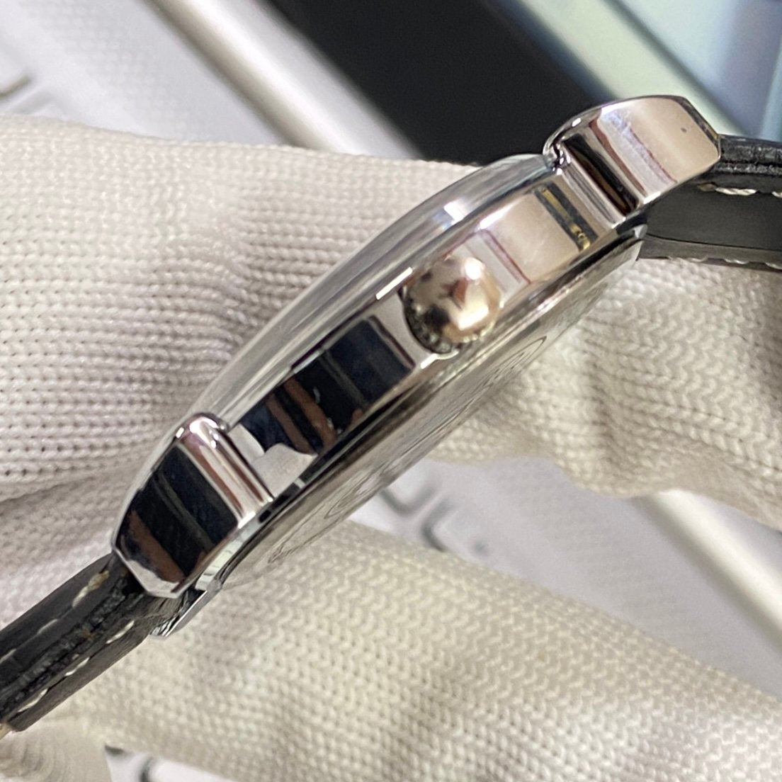 Vintage Roamer Blue Face Silver Case Mechanical Hand Winding 17 jewels Black Leather Strap Men's Wrist Watch D56