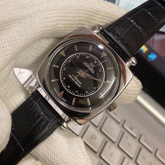 Vintage Roamer Black Face Silver Case Mechanical Hand Winding 17 jewels Black Leather Strap Men's Wrist Watch D60