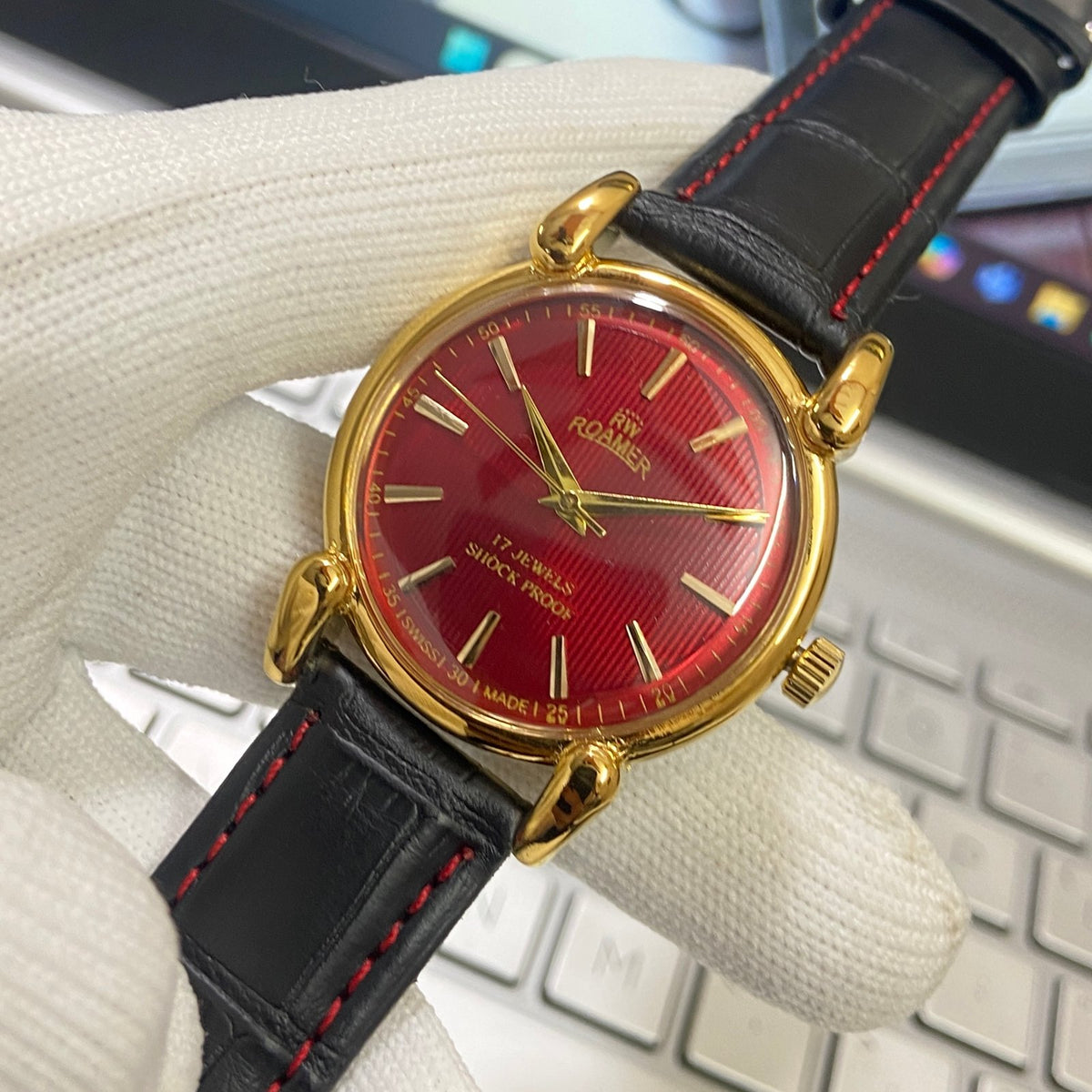 Vintage Mod Roamer Red Face Golden Case Mechanical Hand Winding 17 jewels Black Leather Strap Men's Wrist Watch D62