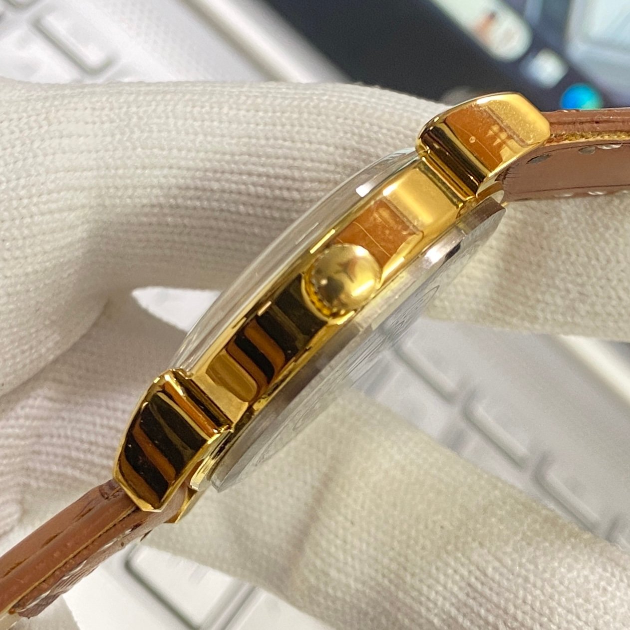 Vintage Roamer Green Face Golden Case Mechanical Hand Winding 17 jewels Brown Leather Strap Men's Wrist Watch D64