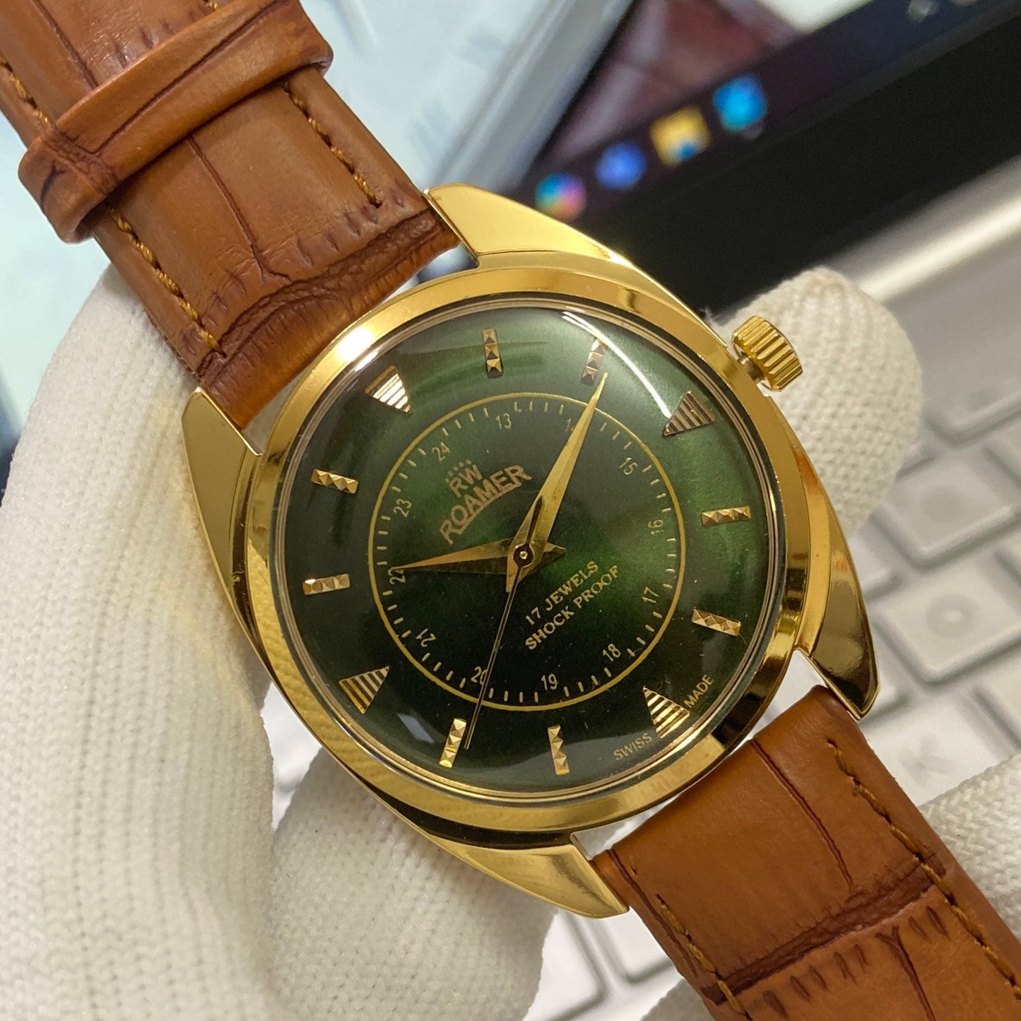 Vintage Roamer Green Face Golden Case Mechanical Hand Winding 17 jewels Brown Leather Strap Men's Wrist Watch D65