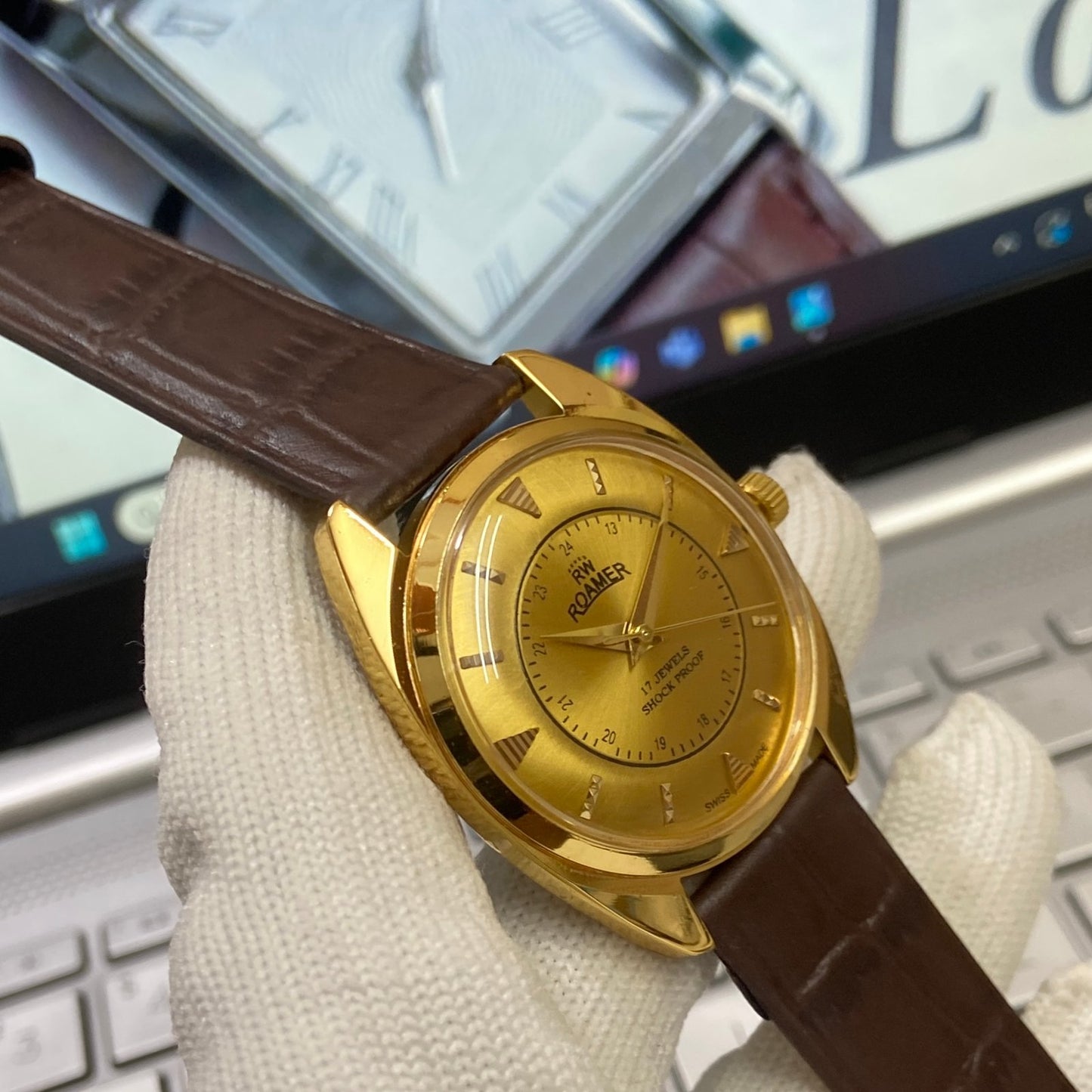 Vintage Roamer Golden Face Golden Case Mechanical Hand Winding 17 jewels Brown Leather Strap Men's Wrist Watch D68